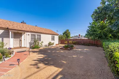 9520 Lemona Avenue, North Hills, CA 91343 - Photo 7