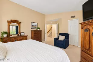 330 Country Club Dr, Simi Valley, CA 93065 - Photo 15