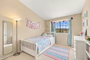 330 Country Club Dr, Simi Valley, CA 93065 - Photo 21