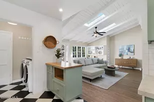 1231 Fernside Dr, La Canada Flintridge, CA 91011 - Photo 15