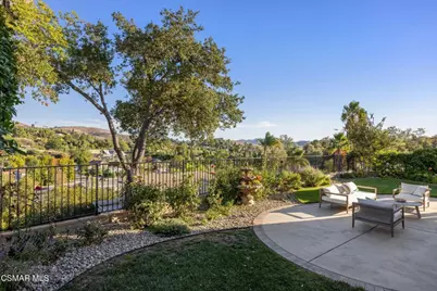 1390 Oakridge Court, Thousand Oaks, CA 91362 - Photo 29