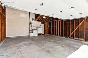 274 Mariposa Dr, Newbury Park, CA 91320 - Photo 35