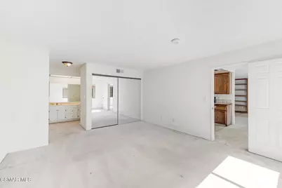9960 Owensmouth Avenue #7, Chatsworth, CA 91311 - Photo 21