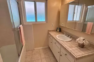 3240 Los Olivos Ln, La Crescenta, CA 91214 - Photo 11