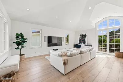 2342 Heatherbank Court, Thousand Oaks, CA 91361 - Photo 9