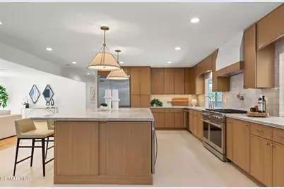 5215 Del Moreno Drive, Woodland Hills, CA 91364 - Photo 45