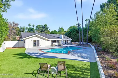 5215 Del Moreno Drive, Woodland Hills, CA 91364 - Photo 5