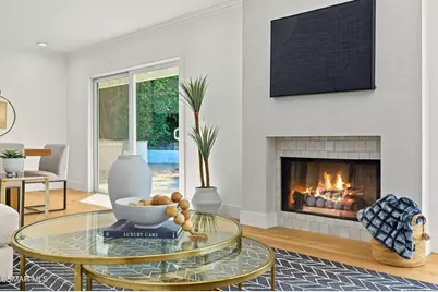 5215 Del Moreno Drive, Woodland Hills, CA 91364 - Photo 13