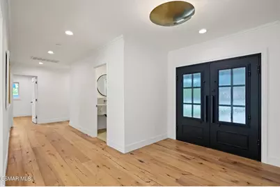 5215 Del Moreno Drive, Woodland Hills, CA 91364 - Photo 9