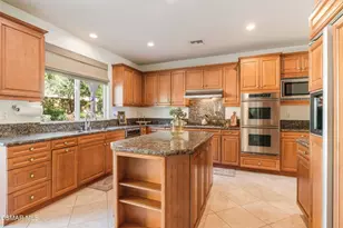 658 Longbranch Rd, Simi Valley, CA 93065 - Photo 13
