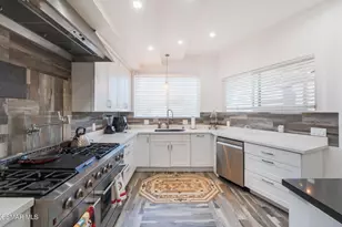 20342 Hartland St, Canoga Park, CA 91306 - Photo 5