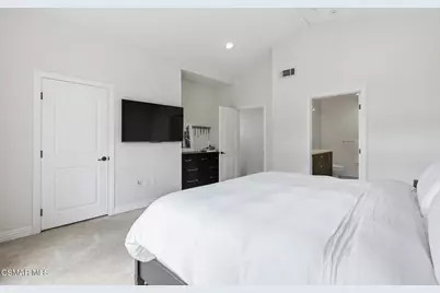 4541 Colfax Avenue #101, Studio City, CA 91602 - Photo 21