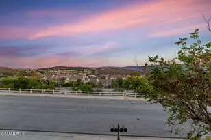 1893 Clarkia St, Simi Valley, CA 93065 - Photo 3