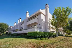 9906 Owensmouth Ave, Chatsworth, CA 91311 - Photo 3