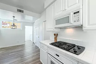 4945 Santo Dr, Oak Park, CA 91377 - Photo 19
