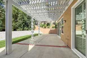 4945 Santo Dr, Oak Park, CA 91377 - Photo 41