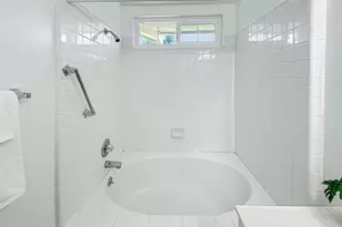 4945 Santo Dr, Oak Park, CA 91377 - Photo 33