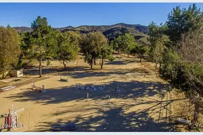 1894 Rambling Road, Simi Valley, CA 93065 - Photo 71