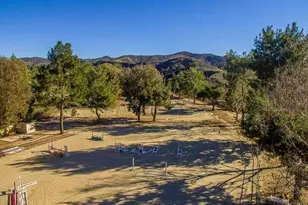 1894 Rambling Rd, Simi Valley, CA 93065 - Photo 71