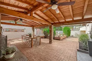 21222 Martinez St, Woodland Hills, CA 91364 - Photo 33