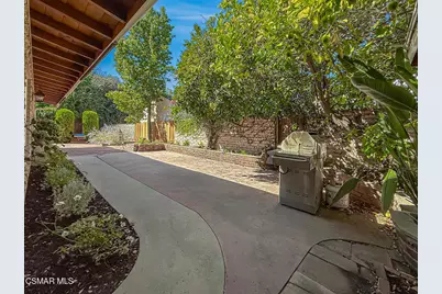 21222 Martinez Street, Woodland Hills, CA 91364 - Photo 9