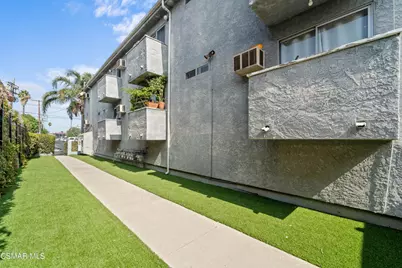 18356 Napa Street, Northridge, CA 91325 - Photo 11