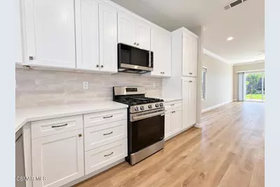 1201 N Lombard Street, Oxnard, CA 93030 - Photo 7