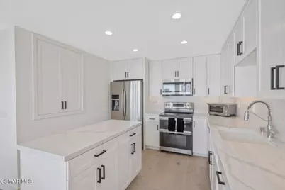 11964 Whalers Lane, Malibu, CA 90265 - Photo 19