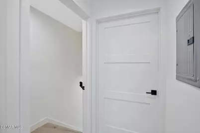 11964 Whalers Lane, Malibu, CA 90265 - Photo 21