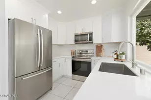 2676 Castillo Cir, Thousand Oaks, CA 91360 - Photo 9