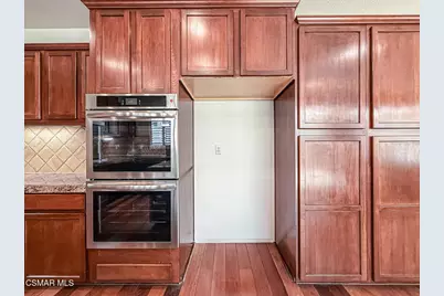 180 Brooks Court, Simi Valley, CA 93065 - Photo 21