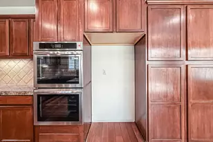 180 Brooks Ct, Simi Valley, CA 93065 - Photo 21