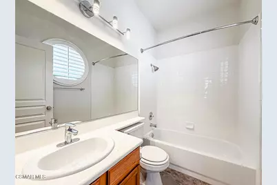 180 Brooks Court, Simi Valley, CA 93065 - Photo 35