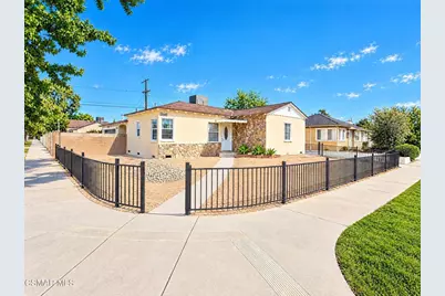10449 Chandler Boulevard, North Hollywood, CA 91601 - Photo 19