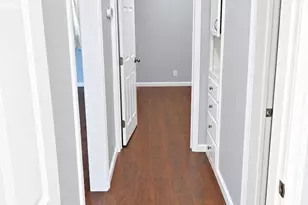 10449 Chandler Blvd, North Hollywood, CA 91601 - Photo 9