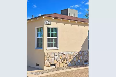 10449 Chandler Boulevard, North Hollywood, CA 91601 - Photo 1