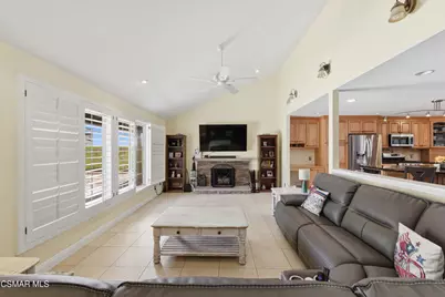 2106 Fernwood Court, Simi Valley, CA 93065 - Photo 5