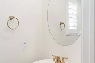15633 Odyssey Dr, Granada Hills, CA 91344 - Photo 9
