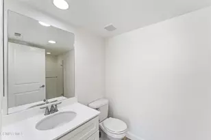 15633 Odyssey Dr, Granada Hills, CA 91344 - Photo 21