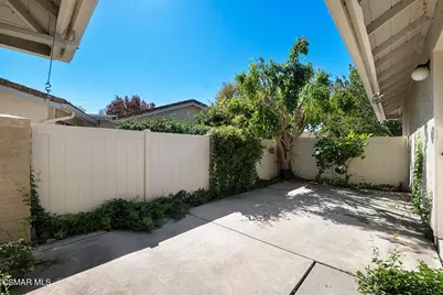 2113 Portola Lane, Westlake Village, CA 91361 - Photo 31