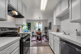 339 S Catalina Ave, Pasadena, CA 91106 - Photo 13