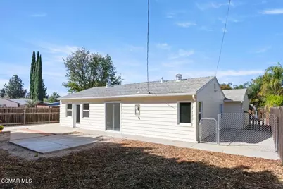 2040 Clover Street, Simi Valley, CA 93065 - Photo 19