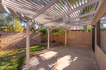 2062 Riverbirch Drive, Simi Valley, CA 93063 - Photo 31