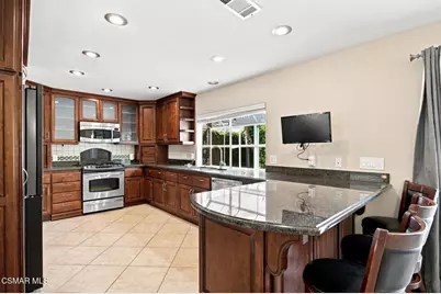 273 Locust Avenue, Oak Park, CA 91377 - Photo 35