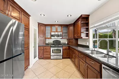 273 Locust Avenue, Oak Park, CA 91377 - Photo 39