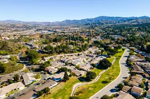 19820 Spanish Oak Dr, Newhall, CA 91321 - Photo 17