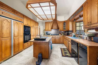 4500 Adam Road, Simi Valley, CA 93063 - Photo 9
