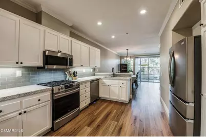 11843 Barletta Place, Moorpark, CA 93021 - Photo 9