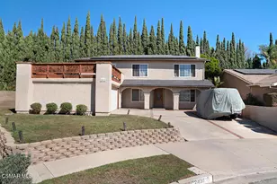 2491 N Castlemont Ct, Simi Valley, CA 93063 - Photo 1