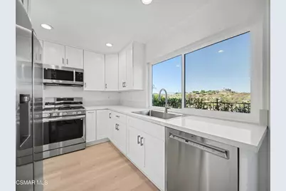 822 Calle Pinata, Thousand Oaks, CA 91360 - Photo 13